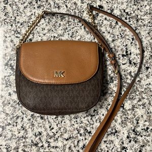 Michael Kors Crossbody Bag
